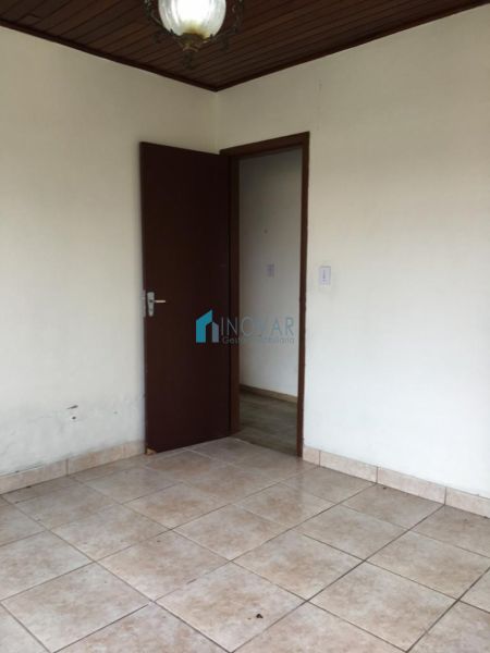 Casa 2 dormitórios no bairro Niterói