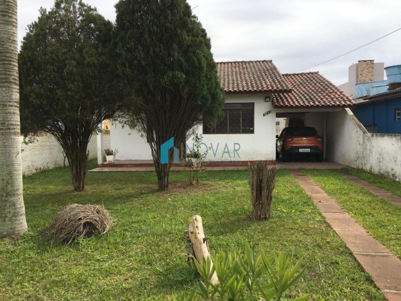 Casa 2 dormitórios no bairro Niterói