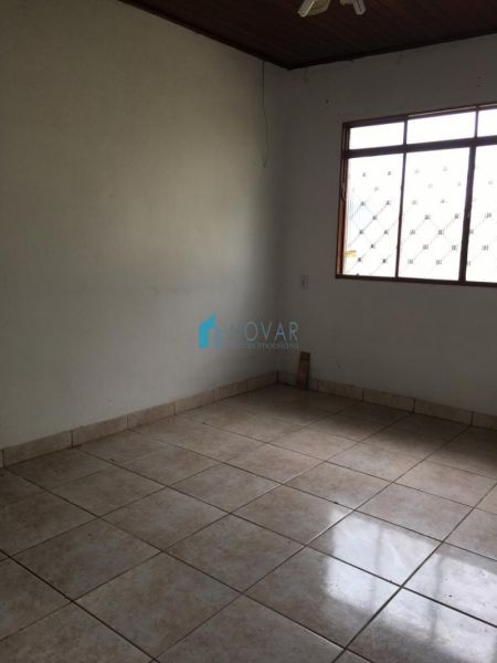 Casa 2 dormitórios no bairro Niterói