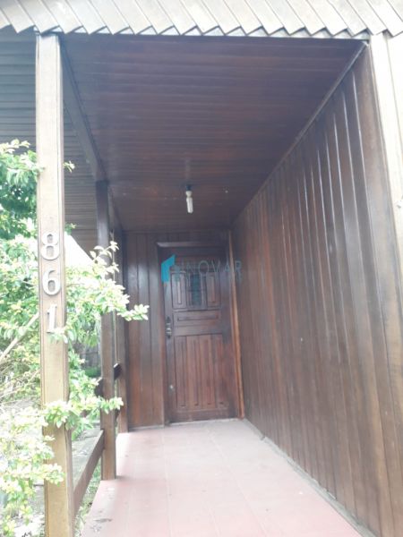 Casa 2 dormitórios no bairro Niterói