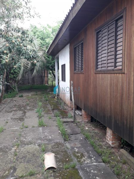 Casa 2 dormitórios no bairro Niterói