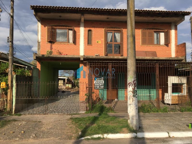 Sobrado 2 dormitórios no bairro Niterói