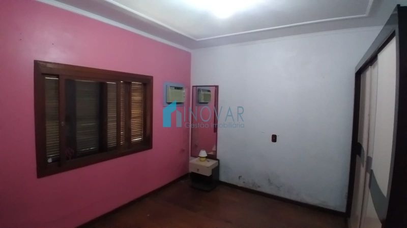 Casa 3 dormitórios no bairro Niterói