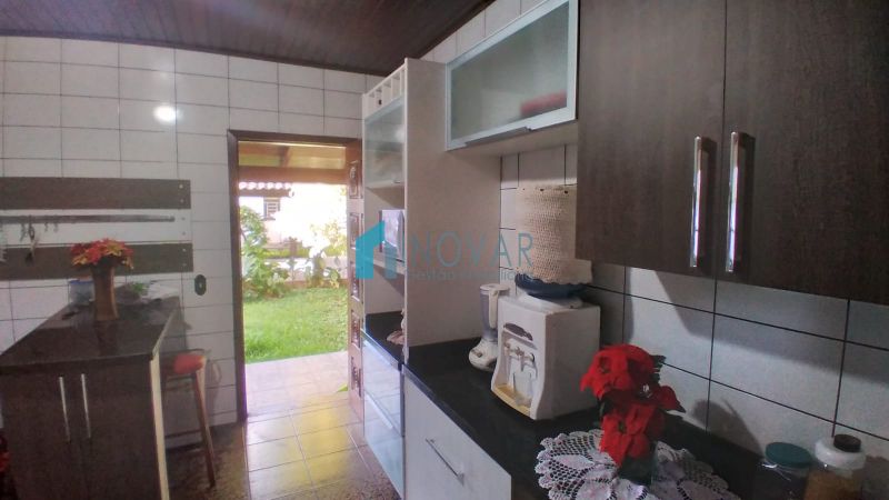 Casa 3 dormitórios no bairro Niterói