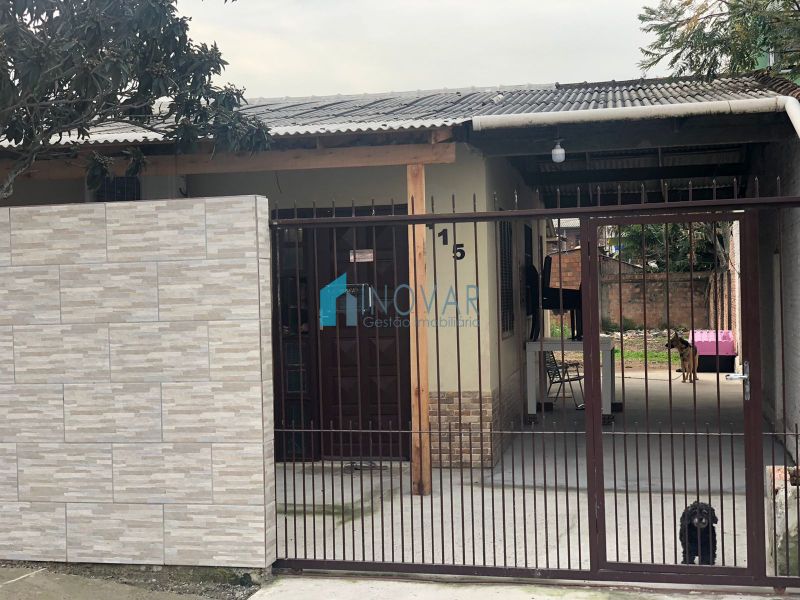 Casa 2 dormitórios no bairro Mathias Velho