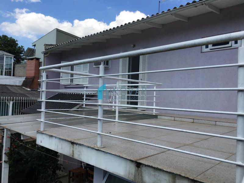 Sobrado 4 dormitórios no bairro Marechal Rondon