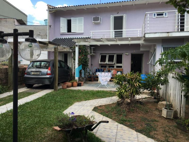 Sobrado 4 dormitórios no bairro Marechal Rondon em Canoas