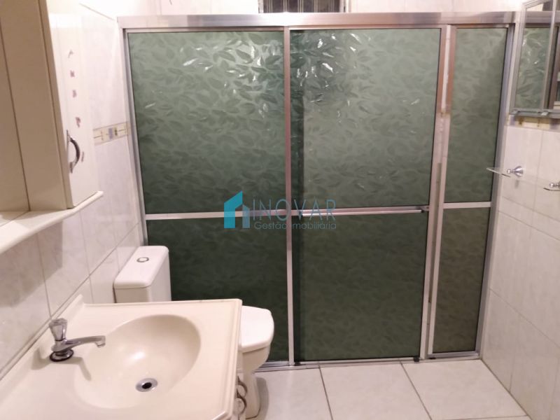 Casa 2 dormitórios no bairro Niterói