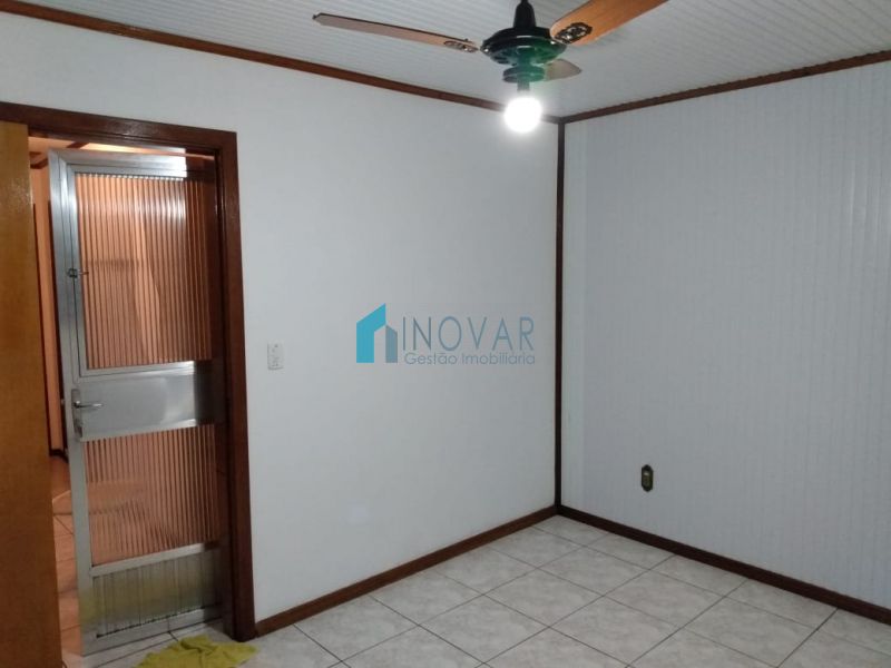 Casa 2 dormitórios no bairro Niterói