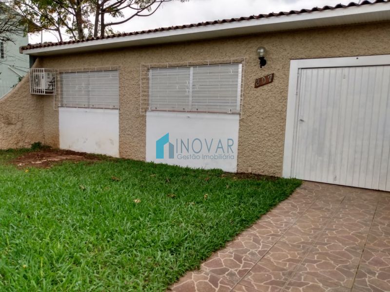 Casa 2 dormitórios no bairro Niterói