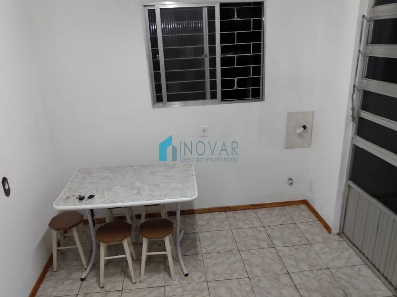 Casa 2 dormitórios no bairro Niterói