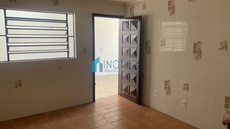 Casa 3 dormit&oacute;rios no bairro Niterói