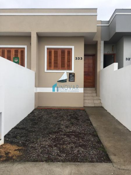 Casa 2 dormitórios no bairro Olaria