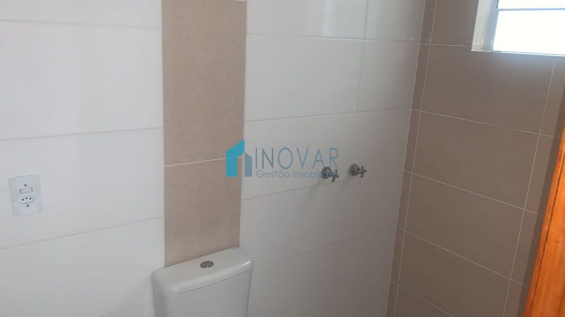Casa 2 dormitórios no bairro Olaria