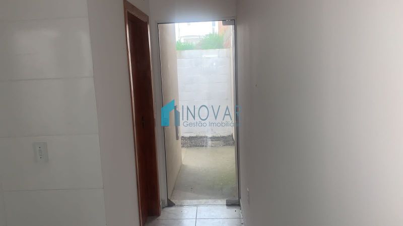 Casa 2 dormitórios no bairro Olaria
