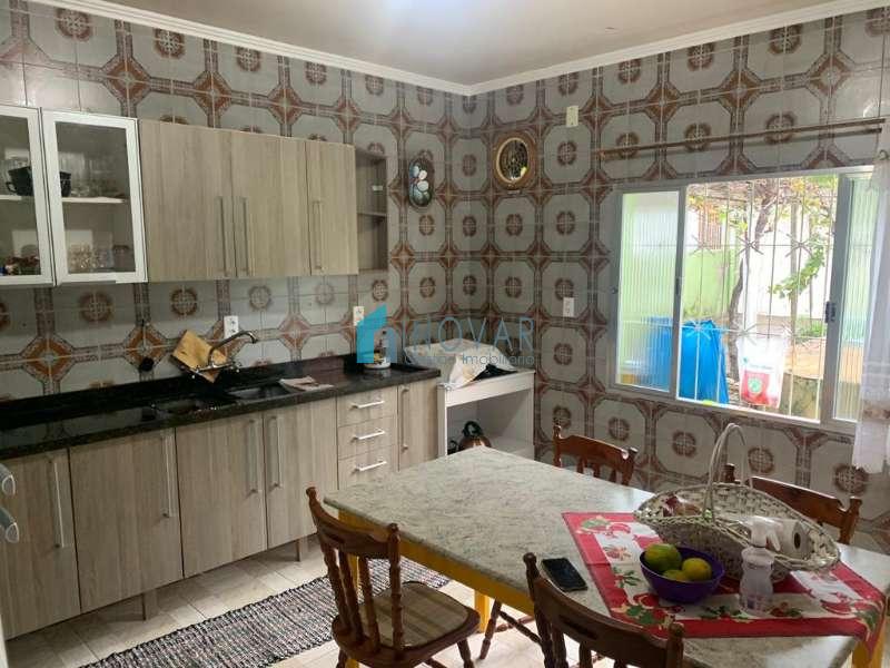Casa 3 dormitórios no bairro Niterói