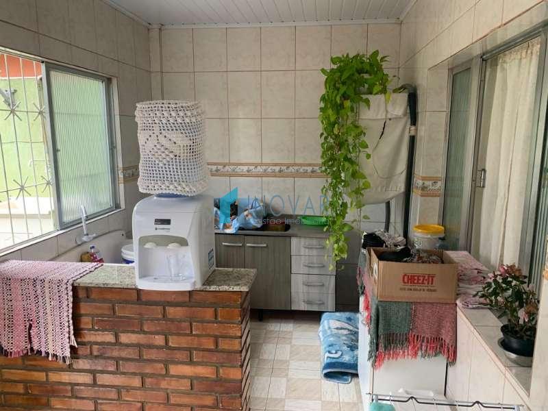Casa 3 dormitórios no bairro Niterói