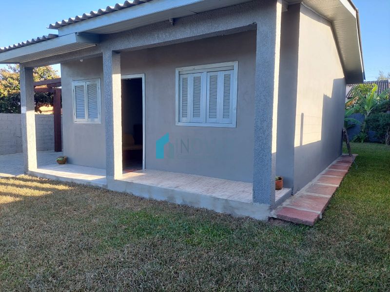 Casa 2 dormitórios no bairro Albatroz (Distrito)