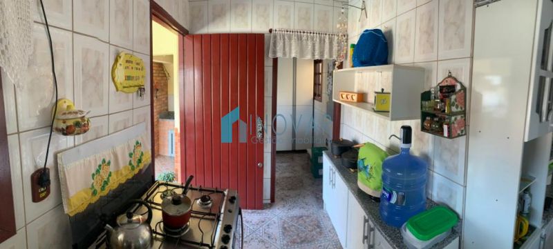 Casa 4 dormitórios no bairro Niterói