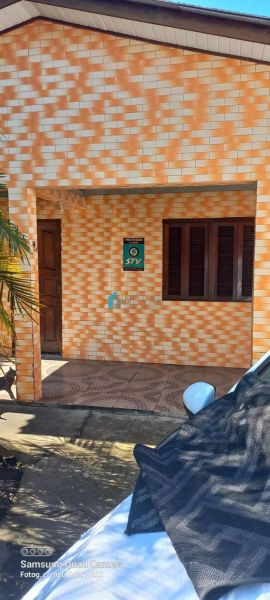Casa 2 dormitórios no bairro Niterói em Canoas