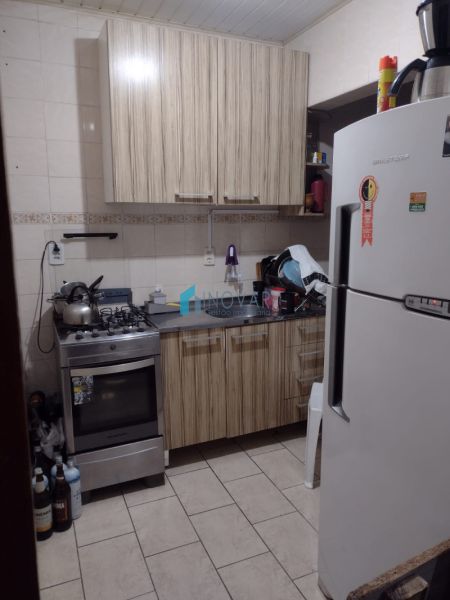 Apartamento 2 dormitórios no bairro Guajuviras