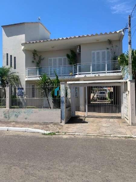 Sobrado 3 dormitórios no bairro Niterói em Canoas
