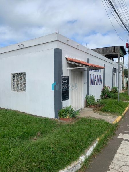 Prédio no bairro Mathias Velho