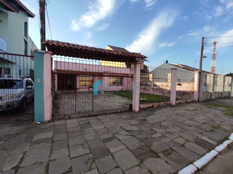 Casa 4 dormitórios no bairro Niterói em Canoas