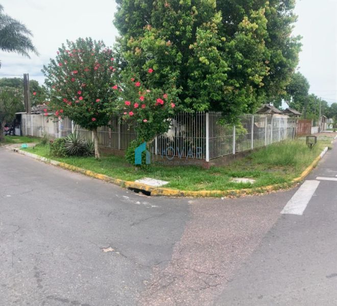 Casa 3 dormitórios no bairro Niterói