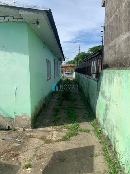 Casa 3 dormitórios no bairro Niterói