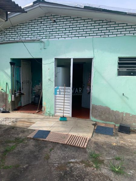 Casa 3 dormitórios no bairro Niterói