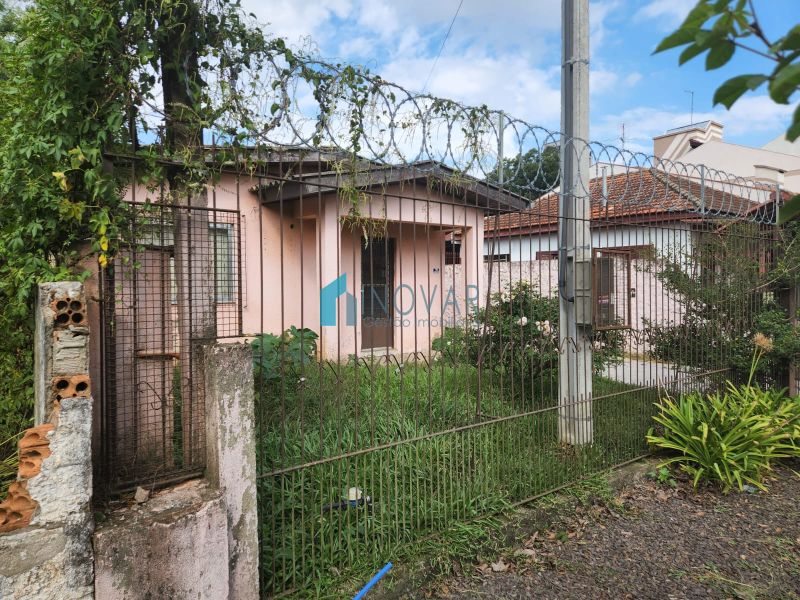 Casa 2 dormitórios no bairro Marechal Rondon - 