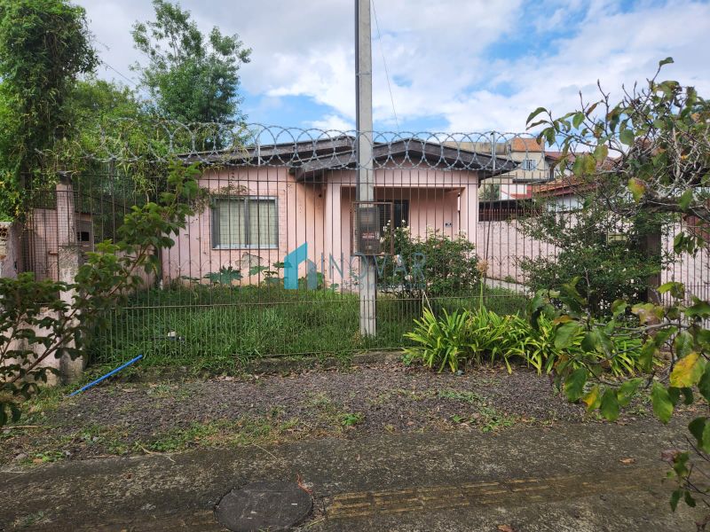 Casa 2 dormitórios no bairro Marechal Rondon