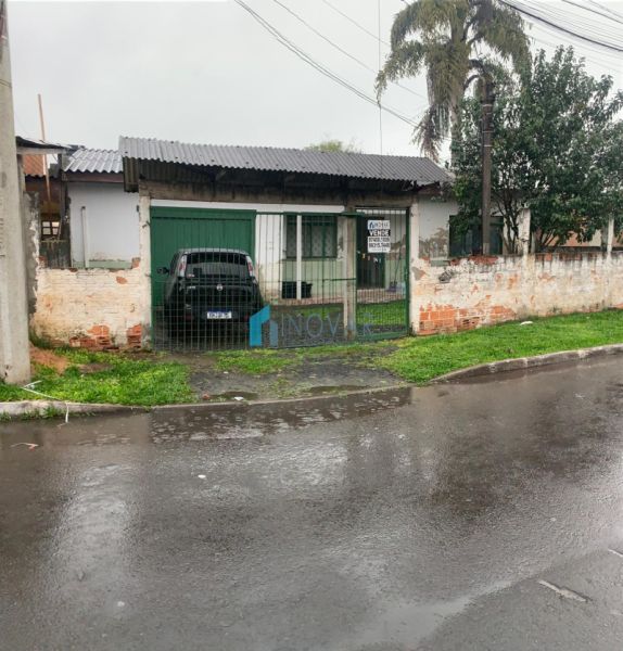 Casa 3 dormitórios no bairro Niterói - 