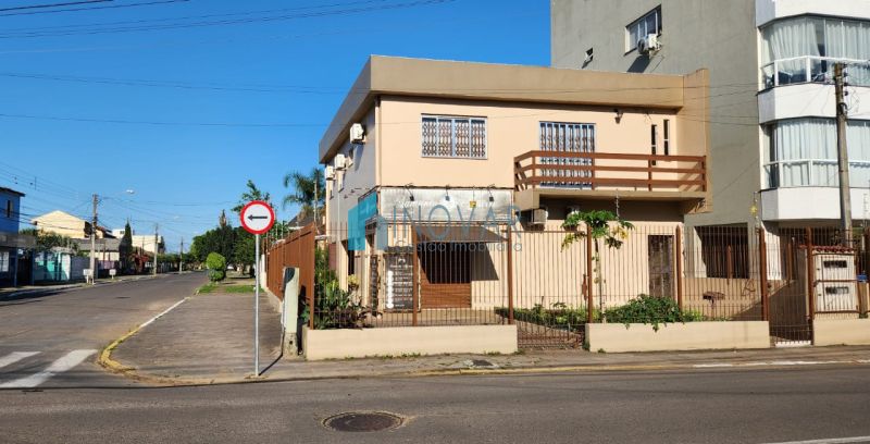 Sobrado 3 dormitórios no bairro Niterói - 