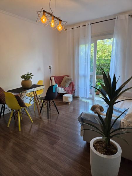 Apartamento 2 dormitórios no bairro Vila Eunice Nova
