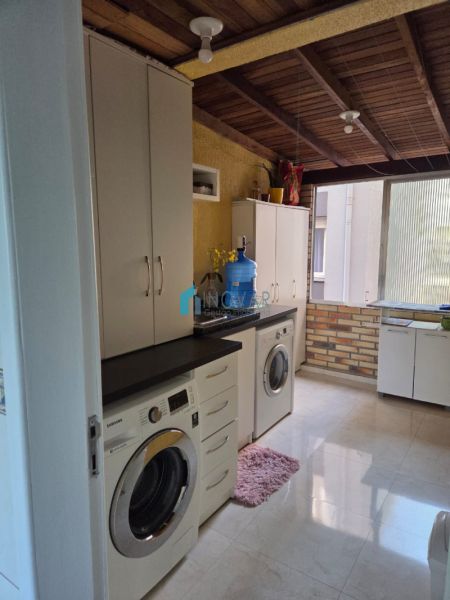 Apartamento 2 dormitórios no bairro Vila Eunice Nova