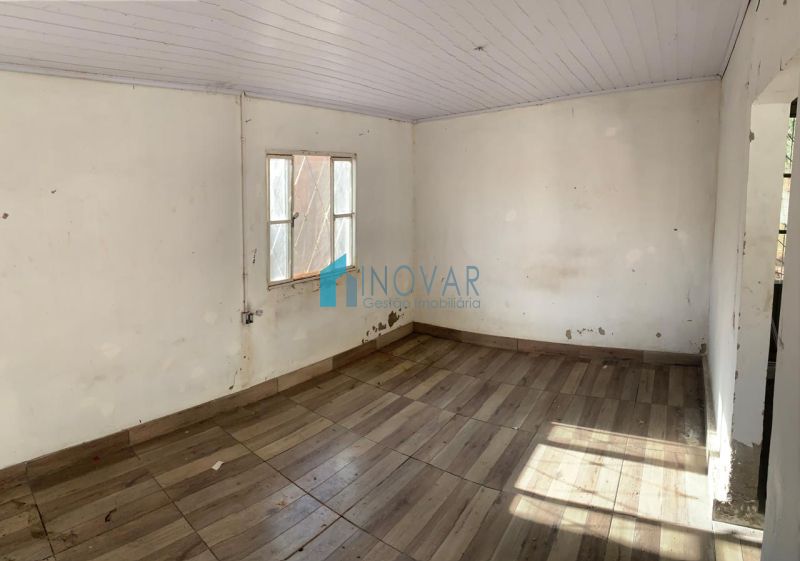 Casa 2 dormitórios no bairro Niterói