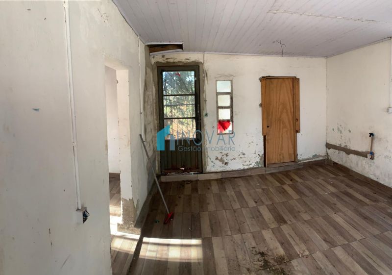Casa 2 dormitórios no bairro Niterói