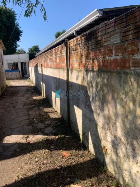 Casa 2 dormitórios no bairro Niterói