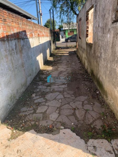 Casa 2 dormitórios no bairro Niterói