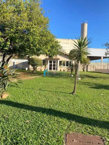 Sobrado 2 dormitórios no bairro Igara