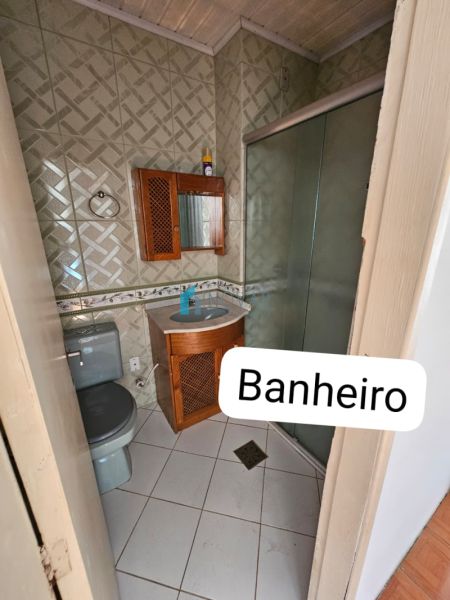Sobrado 4 dormitórios no bairro Protásio Alves
