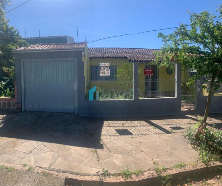 Casa 3 dormitórios no bairro Rubem Berta