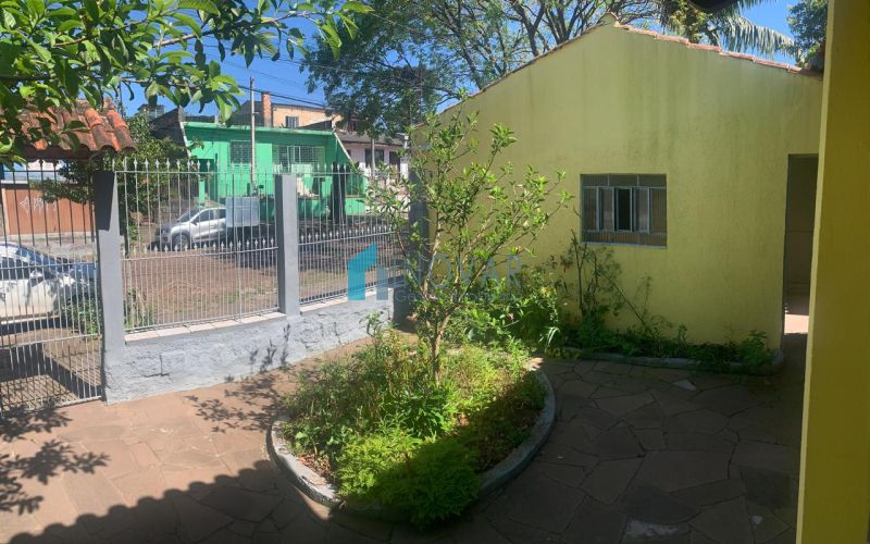 Casa 3 dormitórios no bairro Rubem Berta