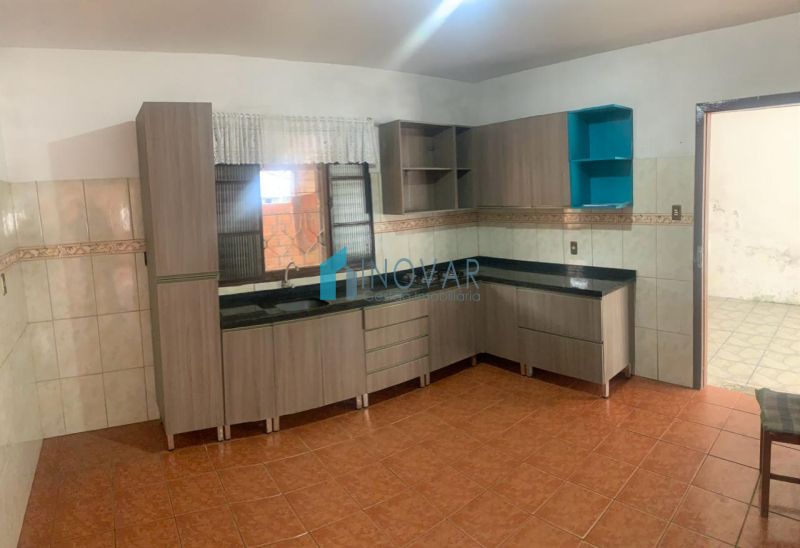 Casa 2 dormitórios no bairro Niterói