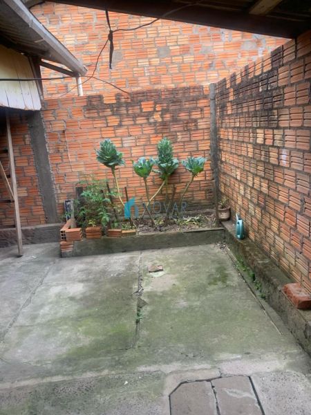 Casa 2 dormitórios no bairro Niterói