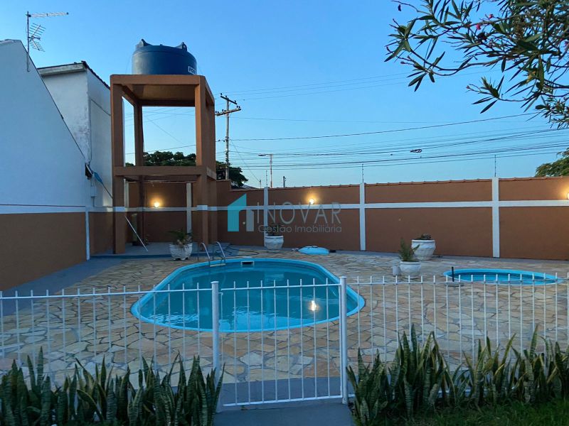 Sobrado 4 dormit&oacute;rios no bairro Centro