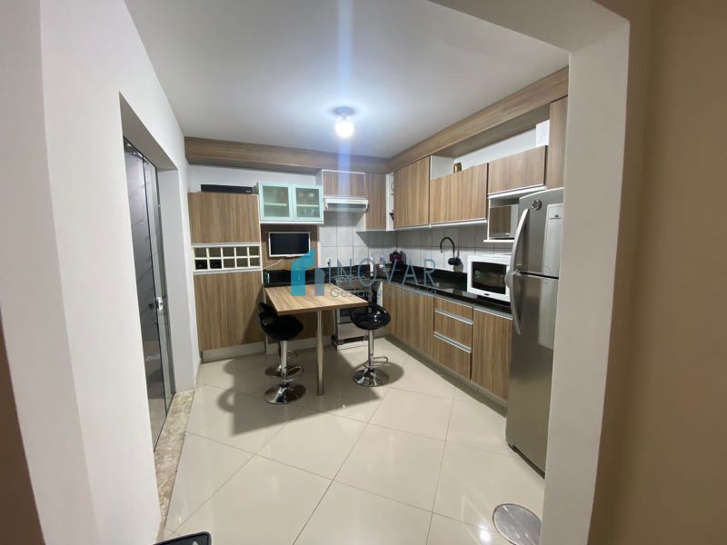 Sobrado 4 dormit&oacute;rios no bairro Centro