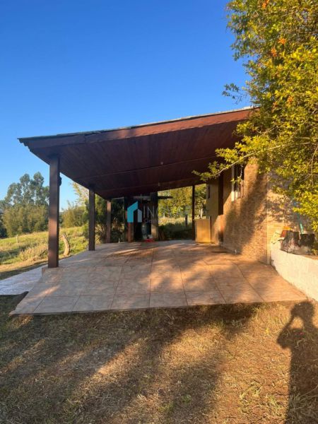 Sítio 2 dormit&oacute;rios no bairro Morungava